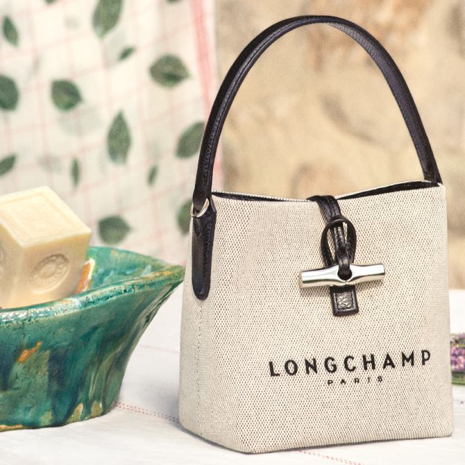 Longchamp Pop-up Sale